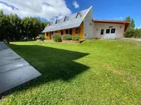  Hotel y Cabañas Las Marías  Эль Калафате
